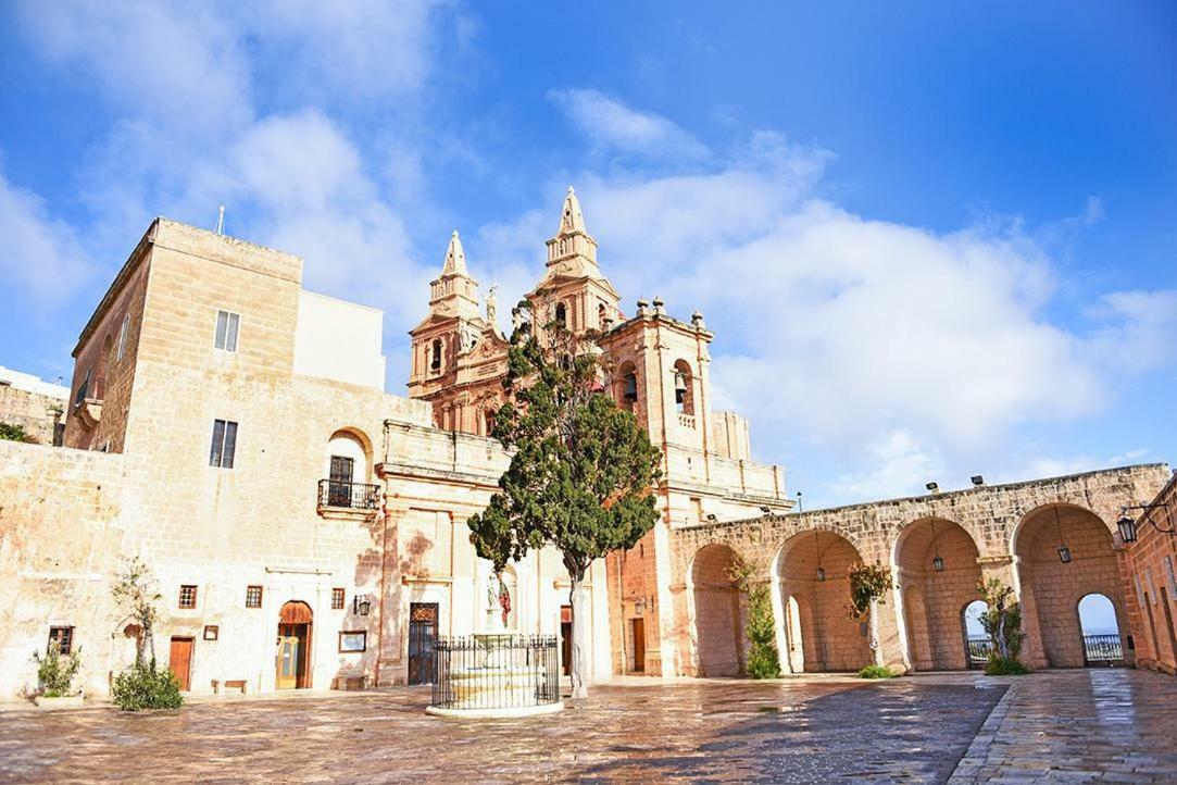 13 Village Apartments Mellieħa Kültér fotó